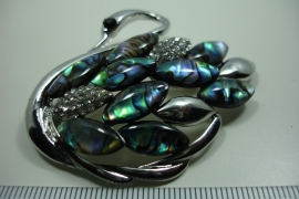 [ 6320 ] Zwaan broche 6 cm. Paua Schelp, per stuk