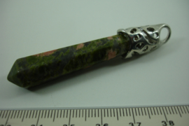[ 1065 ] Pendel +/- 6 cm. Jaspis Groen met Zilverkleur kap, per stuk