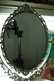 *[ 9255 ] Spiegel 43 cm. met sierranden in Zilverkleur, per stuk