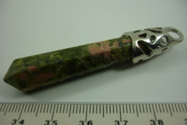 [ 1069 ] Pendel +/- 6 cm. Natuursteen Jaspis Groen met Crome