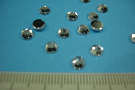 [ 0613 ] Plaksteentjes  5 mm. Acryl helder, 26 stuks