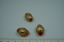 [0609 ] Zilverfolie kraal Licht Amber, ovaal 18 mm. per stuk