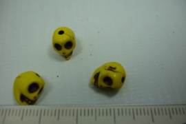 [0751 ] Doodshoofd kraal 10 mm. Geel met zwarte ogen, per stuk