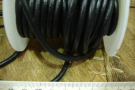 [ 6054 ] ECHT Leer 4 mm. Zwart, per 1½ meter