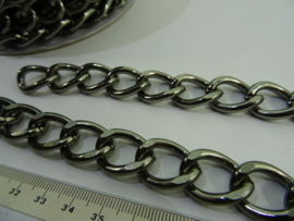 +[ 6154 ] Schakel ketting plat, 22 x 17 mm. Antraciet, per meter