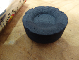 *Kooltjes zwart 33 mm.  verpakt per 10 stuks