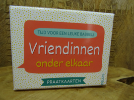 Tijd voor een leuke babbel; VRIENDINNEN onder elkaar