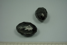 [0585 ] Zilverfolie kraal Zwart, ovaal 30 mm. per stuk