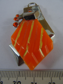 [ OR,044 ] Hanger 6½ cm. Metaal, Oranje met Zirkonia, per stuk