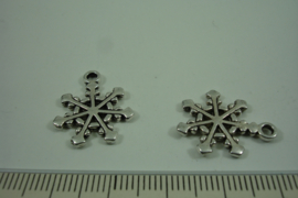 [ 1289 ] Sneeuwvlok 20 x 17 mm. Zilverkleur, per stuk
