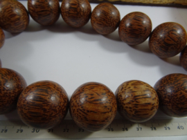 *[ 5302-A ] Palm hout donker Bruin,  kraal 30 mm. streng 14 stuks