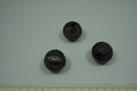 [0582 ] Zilverfolie kraal Zwart, rond 15 mm.