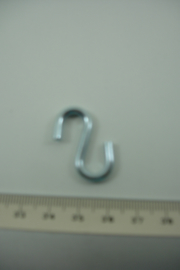 [ 8671 ] S haakje 3 cm. metaal, per 10 stuks