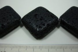 *[ 8267 ] Lava, model salmiak 25 x 25 mm. streng 13 stuks