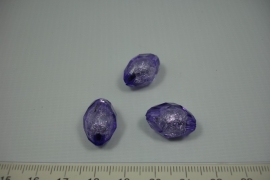 [0589 ] Zilverfolie kraal Paars,ovaal 18 mm. per stuk