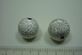 [ 0823 ] Zilver Glitter metaalkraal 14 mm. , per stuk