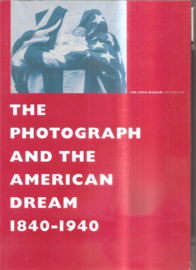 Clinton, W. J.: The photograph and the American dream