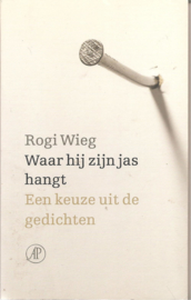 Wieg, Rogi: Waar hij zijn jas hangt.