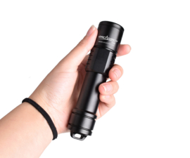 Orca Torch Duiklamp D520 zwart 1000lm oplaadbaar 18650 accu