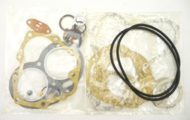 Norton Commando 750 gasket set c/w seals  06-3608 (06-1363  06-0910)