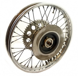 Triumph T160 rear wheel assy (37-4252)