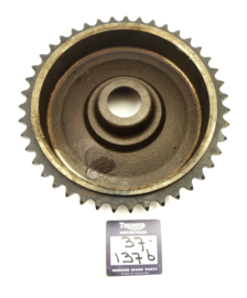 Triumph 3TA-5TA-T100A-T100SS-6T-T110-TR6-T120 Sprocket & Brake drum 43T, Partno. 37-1376