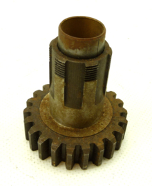 BSA / Triumph mainshaft sleeve gear 22T (57-3872 / 40-3061)