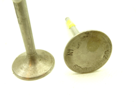 BSA A7 1949 genuine inlet valves (67-96)