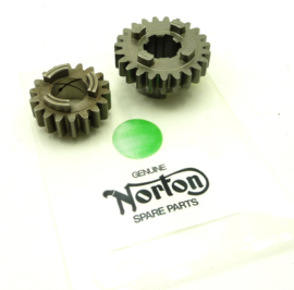 Norton AHB improved 2nd gear set 24T-18T (06-4639 / 06-4640)