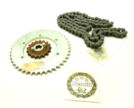 Benelli sprocket & O-ring chain set (62 33 05 00 / 61 33 38 30)