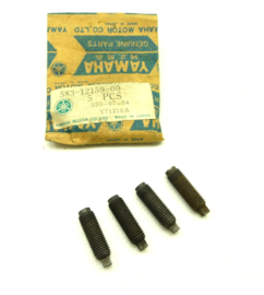 Yamaha screw valve adjusting (583-12159-00 / 90149-08098)