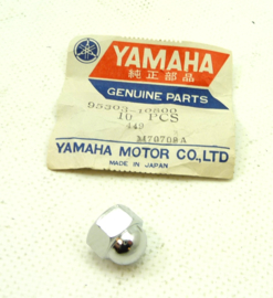 Yamaha crown nut (95303-10800 / 9530310800)