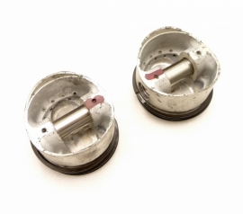 Weslake-Rickman-NRE      N37 pistons complete 500 -683-750 Twins Std + oversizes