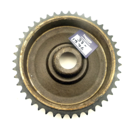 Triumph T120 - T100 Unit Sprocket and brake drum 43T for QD splined hub (37-1376)