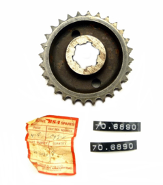 BSA A75 Rocket III Engine sprocket 28T for triplex chain (70-6890)