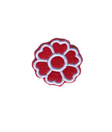 Embleem hartjes bloemetje rood/wit (5 cm)
