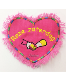 Geborduurd embleem roze zaterdag