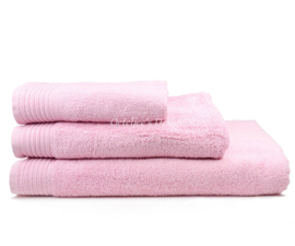 Geborduurde handdoek met eigen naam of tekst light pink