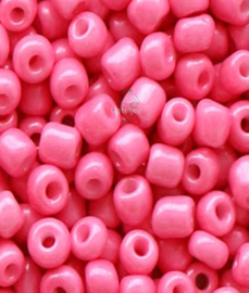 Rocailles 4mm Hot shiny pink