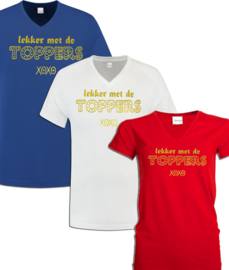 Toppers  in Concert t-shirt dames rood V hals "Lekker met de Toppers hartjes en XOXO"