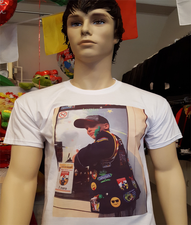 protest verlangen uitzondering T shirt bedrukken met uw eigen foto | Thema & party t-shirts bedrukt |  Oeteljee Den Bosch