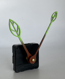 CHK012 houten quartz wijzerset model 'leaf' groen en bruin 90/112 mm