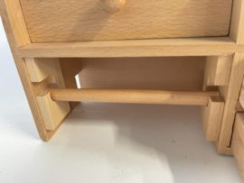 G04 Gereedschap organiser voor boortjes, tappen, tangen en pincet. beukenhout