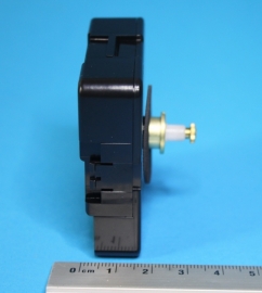 TR1 Quartz uurwerk tegengestelde draairichting, aslengte 16 mm.