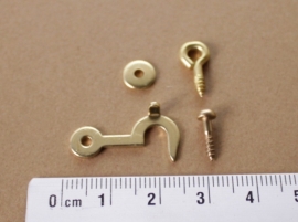 Messing haak, oog, schroef en ring voor afsluiting van een klokdeurtje, 23 mm