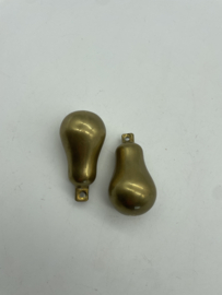 Een set van 2 antiek koperen peer gewichtjes  370 gram p/s