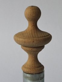 bho9 Beukenhouten gedraaid sierknop 85 mm.