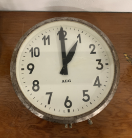 Vintage AEG klok, electrisch, 31 cm