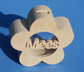 Sparbüchse Spardose Modell Gänseblümchen mit eigenem Namen aus Holz als Mutterschaftsgeschenk.