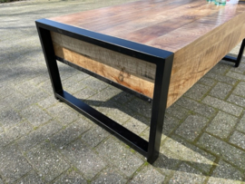 SELINA Mango met metaal Industriële salontafel 120 x 70 nu in de actie